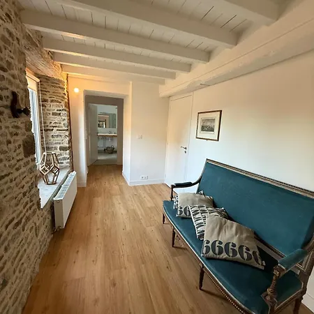 펜션 La Longere Des Souvenirs Entre & Campagne, Intendance Luxury Host
