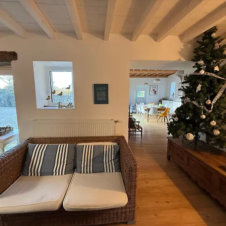 La Longere Des Souvenirs Entre & Campagne, Intendance Luxury Host * Saint-Georges-de-la-Riviere